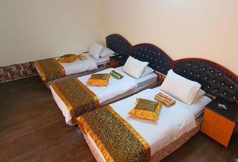 Economy Quadruple Room, Crystal Hotel فندق كريستال
