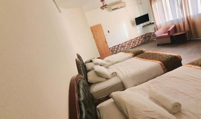 Economy Quadruple Room, Crystal Hotel فندق كريستال