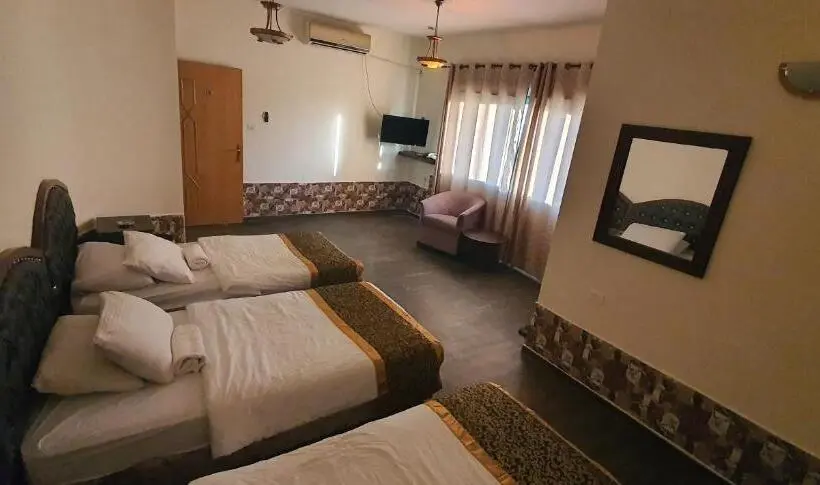 Economy Quadruple Room, Crystal Hotel فندق كريستال