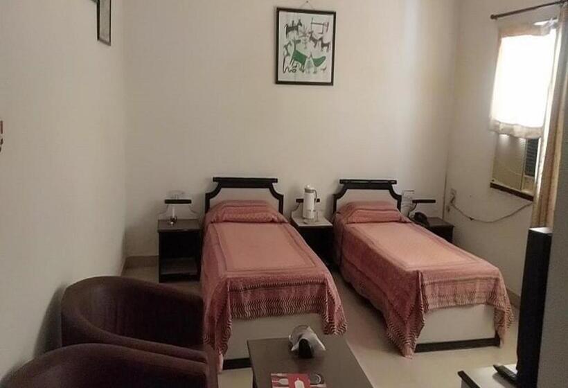 Номер Стандарт, Mpt Jhabua Tourist Motel, Jhabua