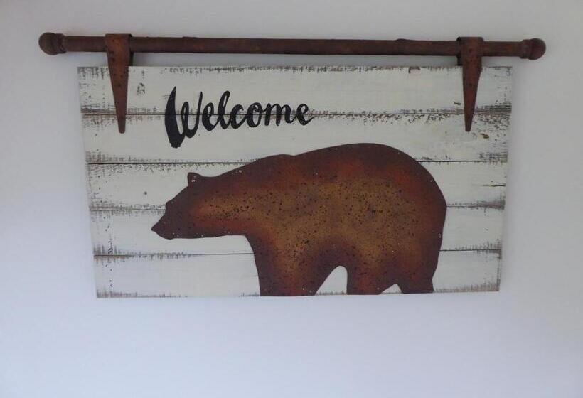 デラックスルーム, Bear Rock Inn