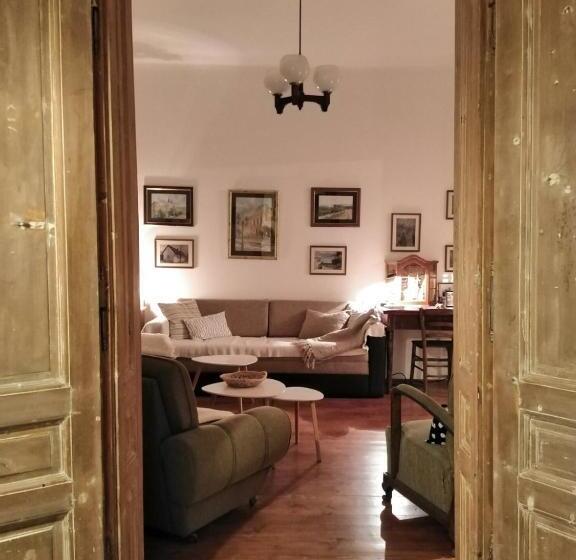 خانه 3 خوابه, šomin Lagum Vila