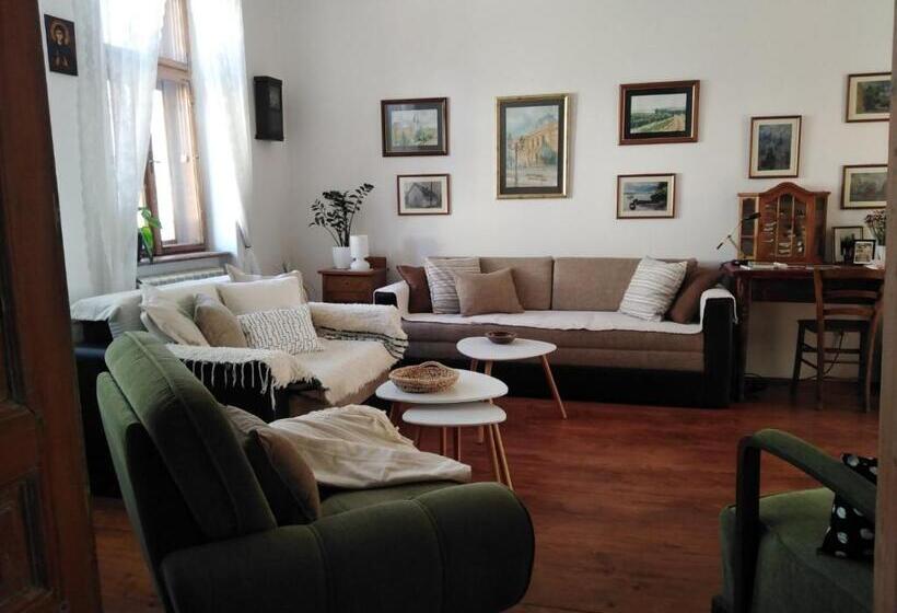 خانه 3 خوابه, šomin Lagum Vila