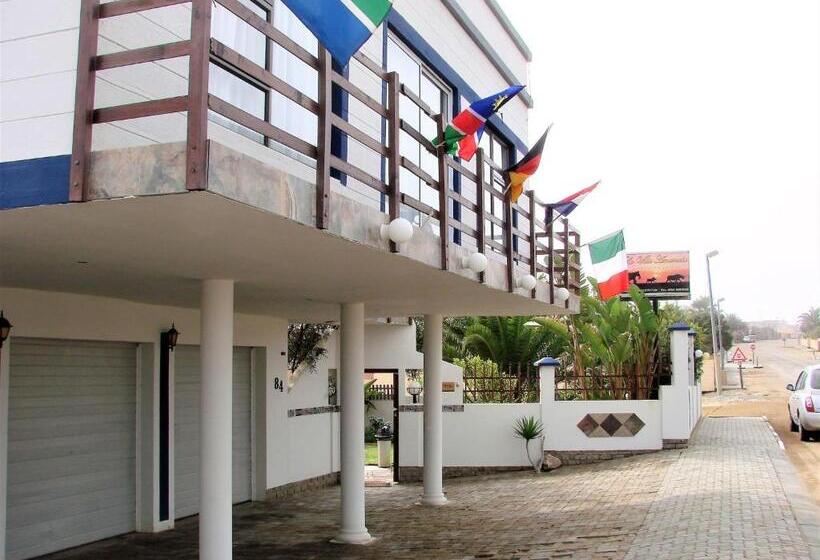 اتاق استاندارد, Room In Bb Double Bed Room Rhino Amarachi Bed Breakfast