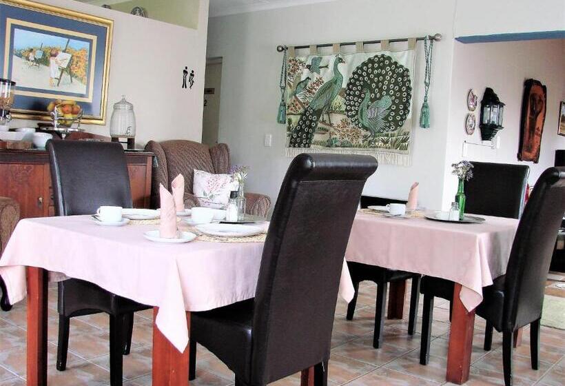 اتاق استاندارد, Room In Bb   Double Bed Room Rhino   Amarachi Bed Breakfast