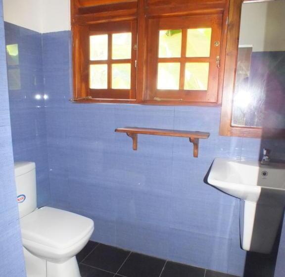 חדר סטנדרט לשלושה עם טרסה, Abraham Beach House