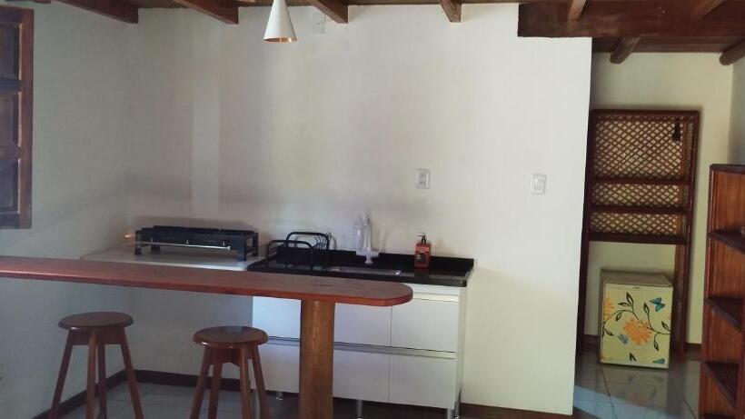 کلبه ییلاقی, Guedes Residence