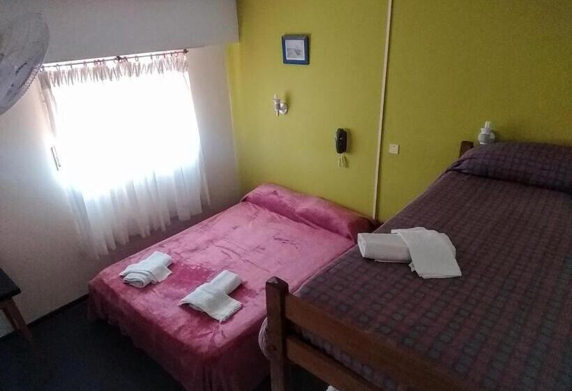 スタンダード４人部屋, Hosteria Los Amigos