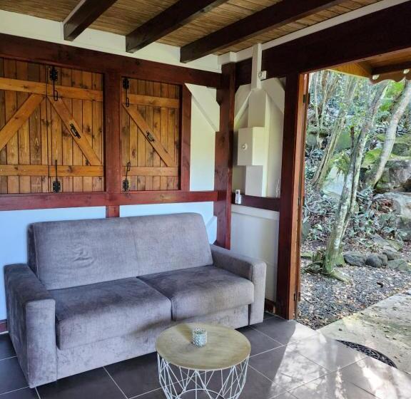 آپارتمان 1 خوابه با چشمانداز دریا, Gîtes Bb