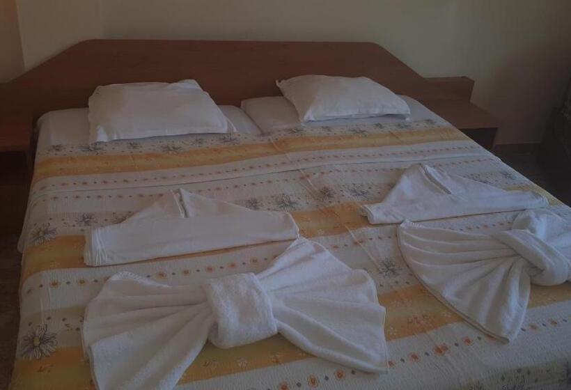 스탠다드 룸, Palace