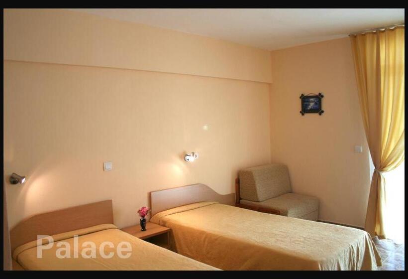 스탠다드 룸, Palace