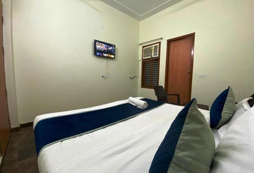 غرفة ديلوكس, Pradhan Stay Sohna