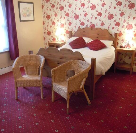 חדר סופריור, The New Inn