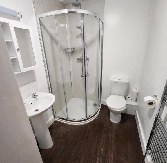 חדר סטנדרט, The New Inn