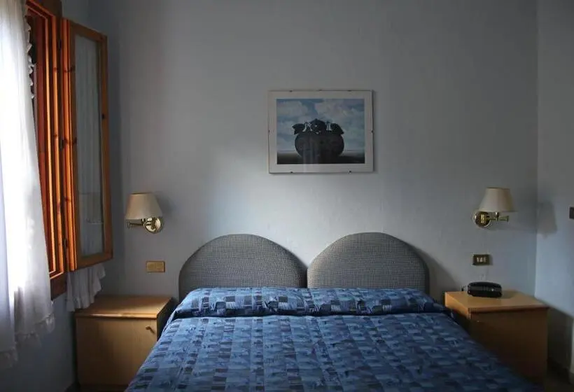 Standard Neljän Hengen Huone, Tirolo