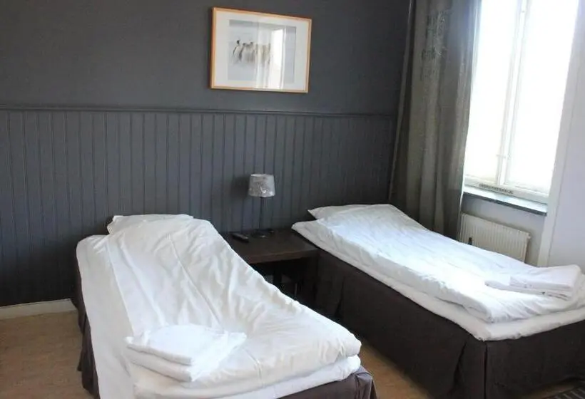 Standard-huone, Tre Stockar