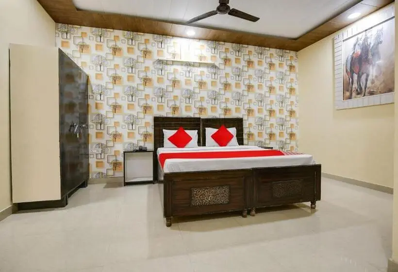トリプルクラシックルーム, Super Hotel O Sector 58 Mohali Formerly Hotel Alpha