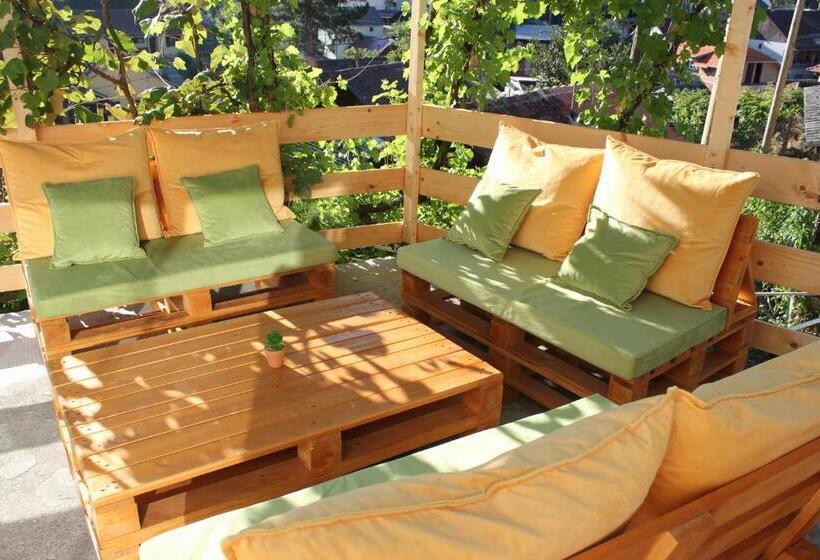 اتاق استاندارد با سرویس بهداشتی مشترک, Guesthouse Edelnice