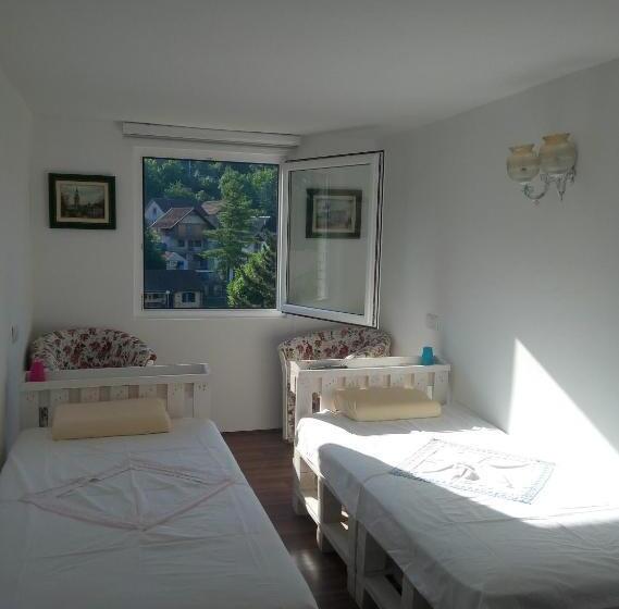 اتاق استاندارد با سرویس بهداشتی مشترک, Guesthouse Edelnice