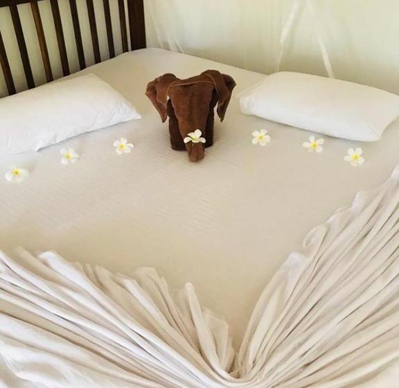 Номер Economy, King S Elephant Cabanas & Restaurant