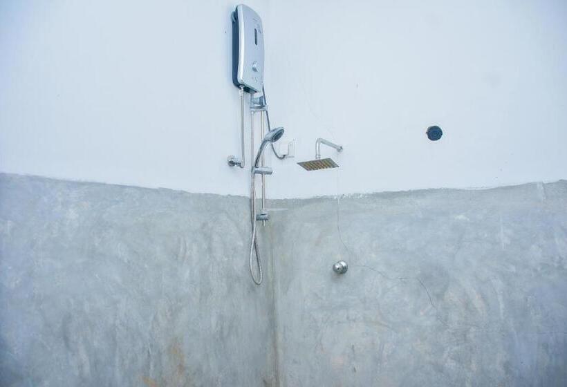 Family Suite, King S Elephant Cabanas & Restaurant