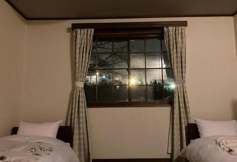 חדר אקונומי, Murmeln