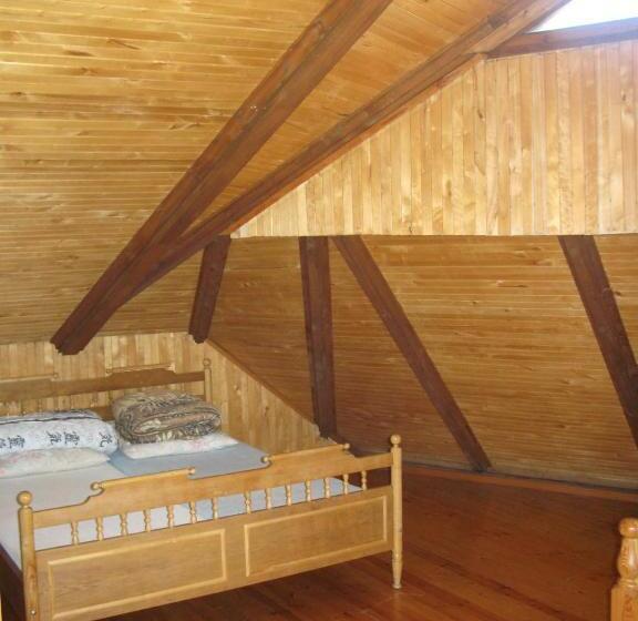 اتاق استاندارد چهارنفره با سرویس بهداشتی مشترک, Salako Svečių Namai