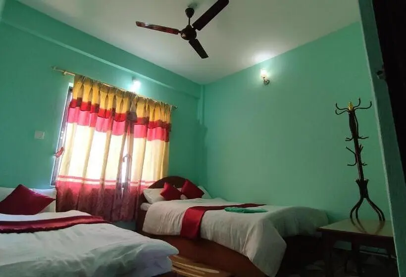 اتاق لوکس, Sarangkot Hotel New Galaxy