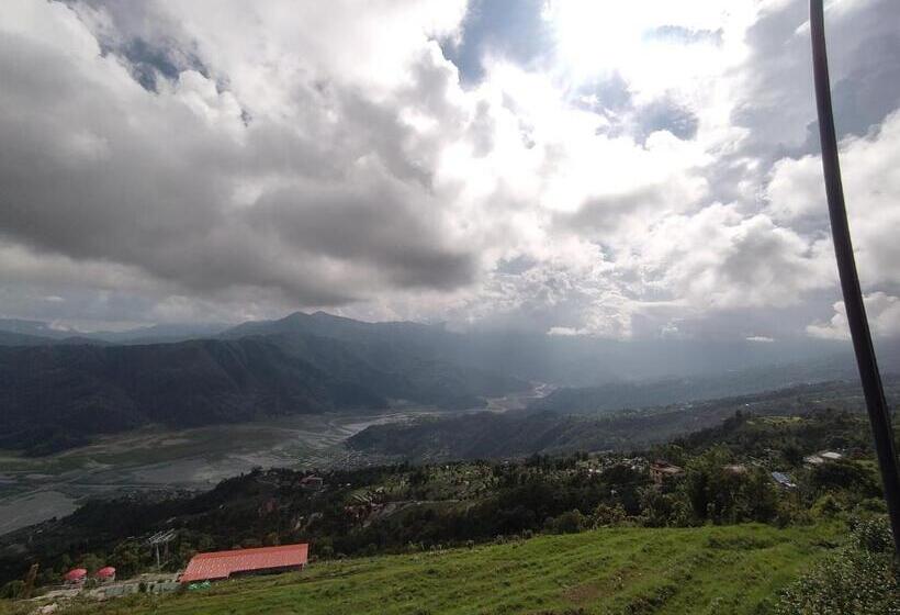 اتاق لوکس با بالکن, Sarangkot Hotel New Galaxy