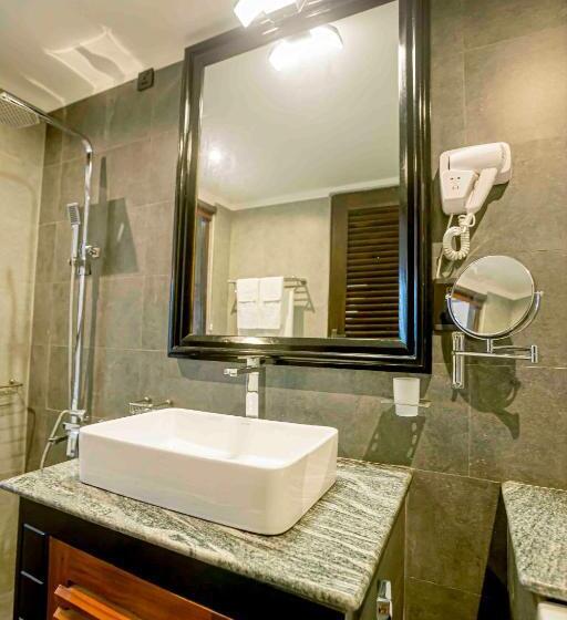 Chambre Deluxe Vue Mer avec Balcon, Emerald Bay Resort Mirissa