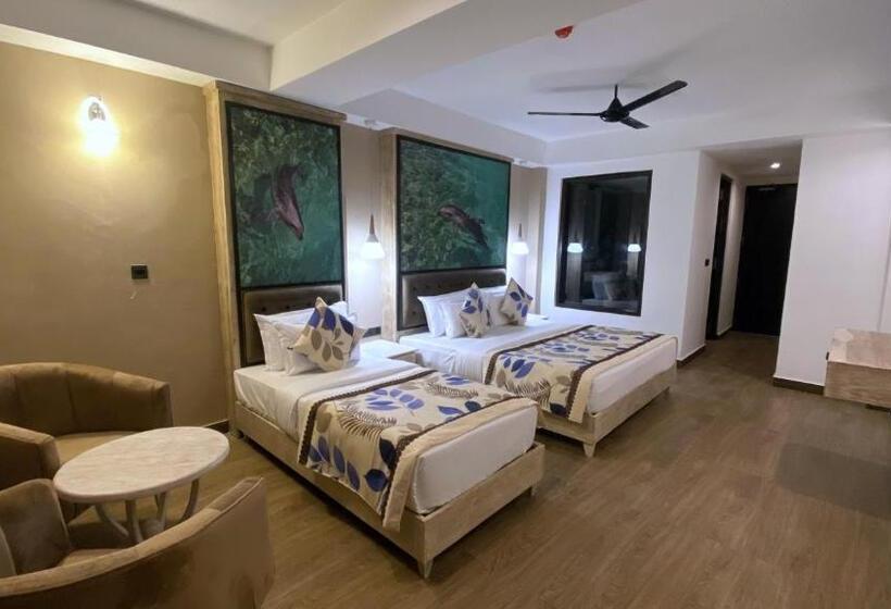 Chambre Triple Deluxe Vue Mer, Emerald Bay Resort Mirissa