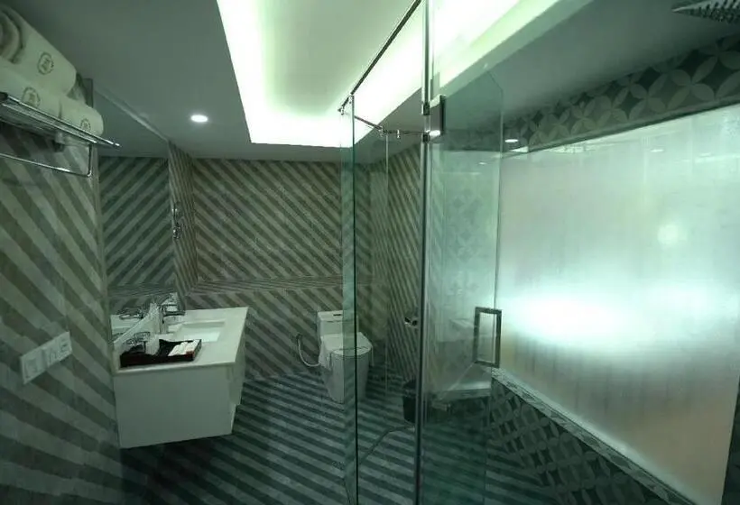 سوییت, Grand River View Hotel   Rajshahi