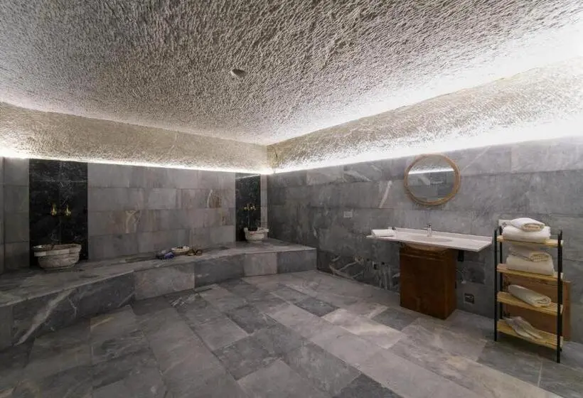 デラックススイート, My Cave Suites