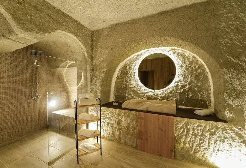 プレジデントスイートルーム, My Cave Suites