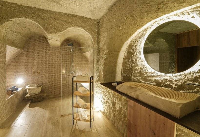 جناح رئاسى, My Cave Suites