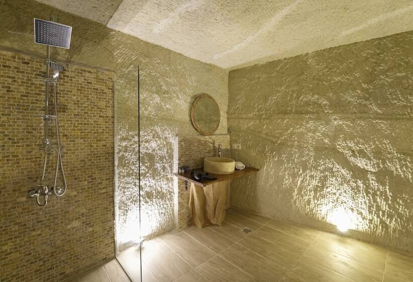 غرفة قياسية, My Cave Suites