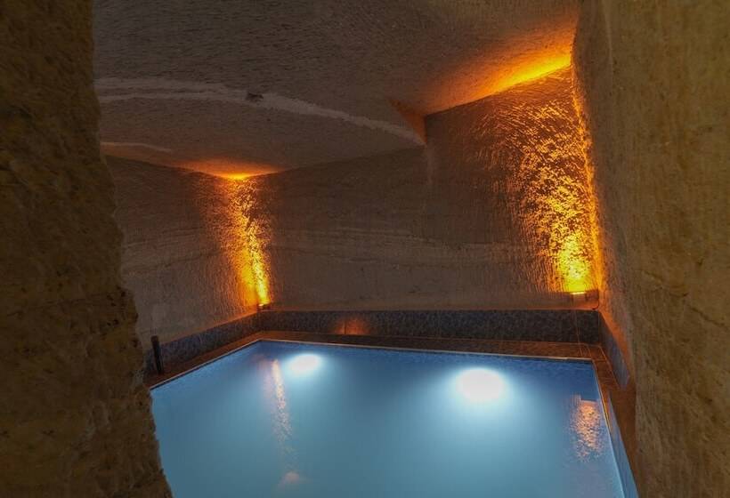 جناح رئاسى, My Cave Suites