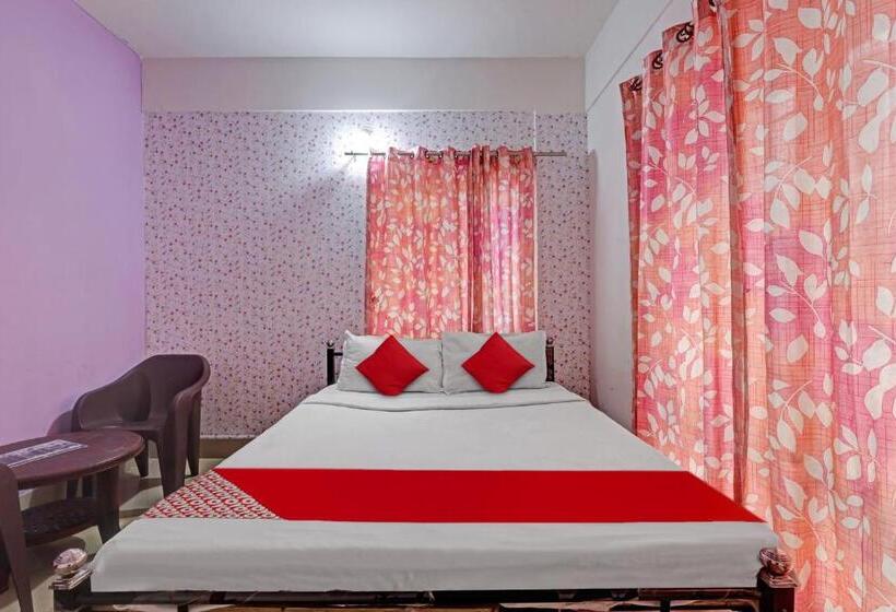 חדר קלאסי לשלושה, Oyo Flagship Happy Inn