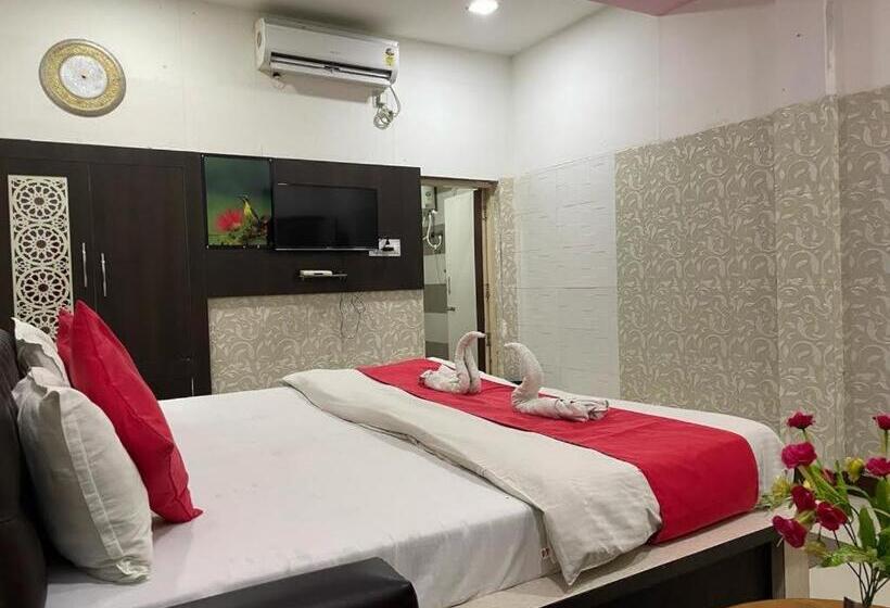 חדר דלוקס, Pratap Palace