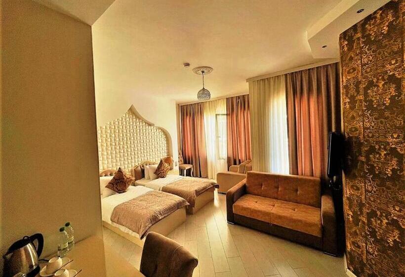 סוויטה משפחתית, Sands Of Time Apart