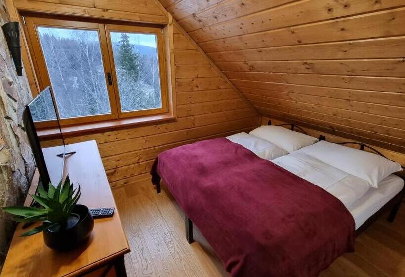 سوییت با چشمانداز کوه, Penzion Srub Panorama