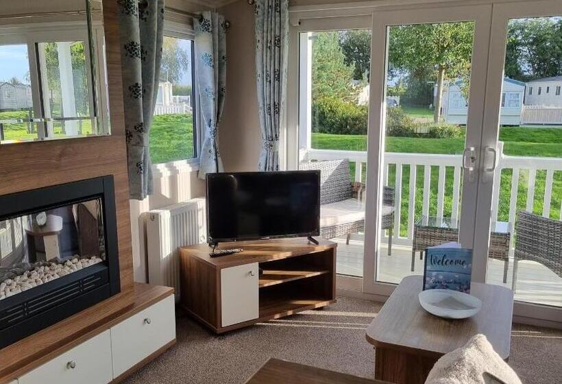 خانه 1 خوابه, A Home Away At Tattershall Country Park