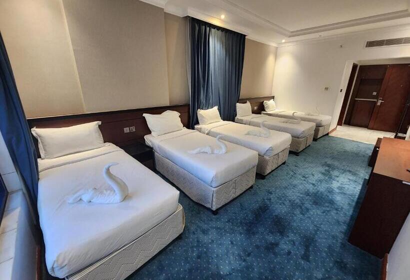 غرفة قياسية رباعية, فندق كنارى ان   Kanary Inn