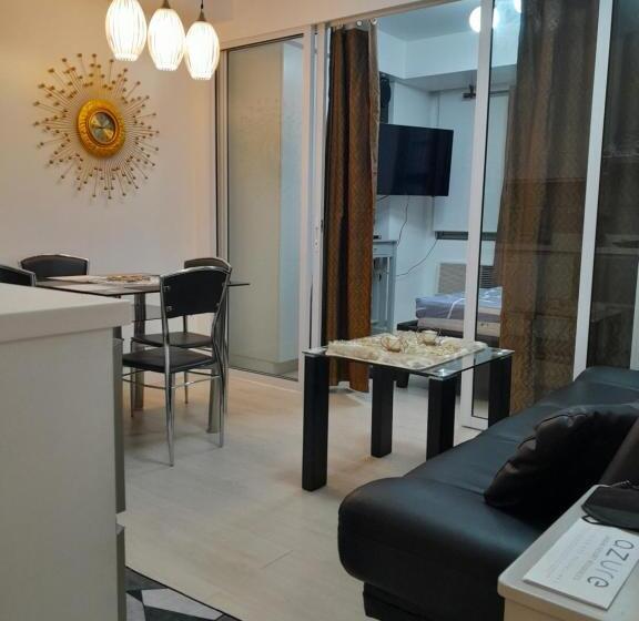 استودیوی استاندارد, Azure Urban Resort Bahamas Tower