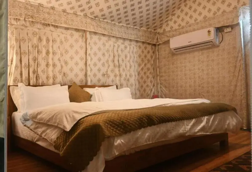 スイート, Bundeli Camps And Resorts, Panna