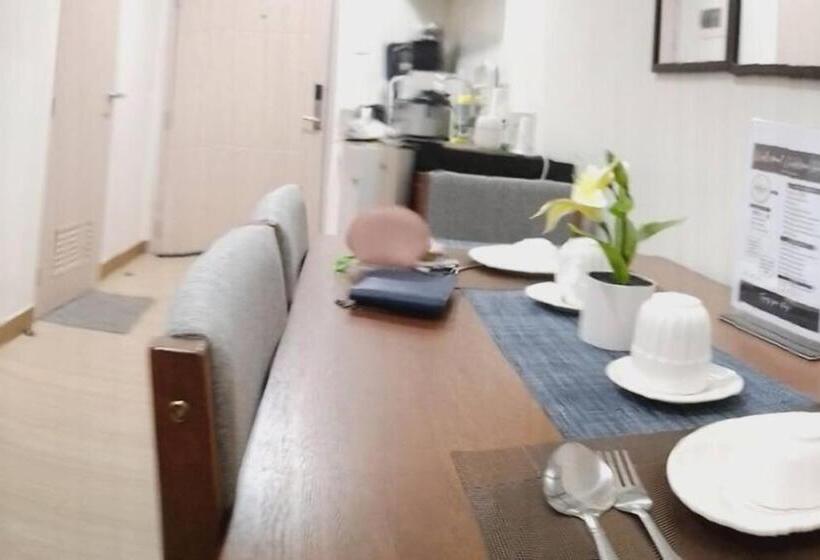 غرفة عائلية, Chelsea Suite S Esthetic Staycation At Trees Residence Qc