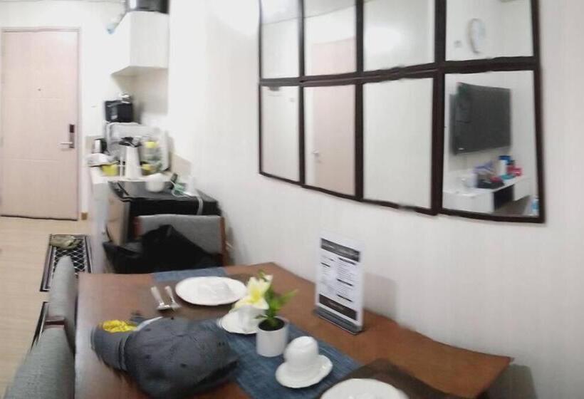 غرفة عائلية, Chelsea Suite S Esthetic Staycation At Trees Residence Qc