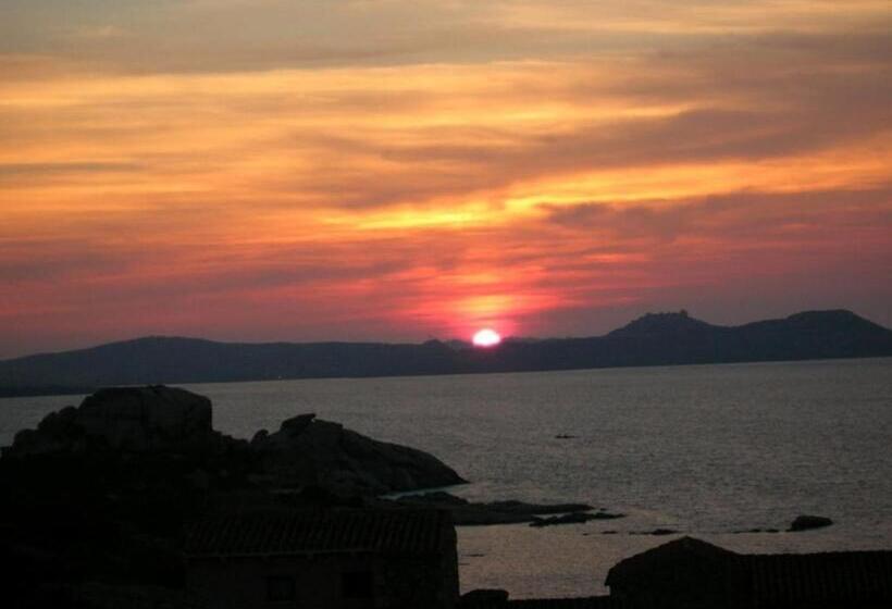 شقة غرفة نوم واحدة مزودة بشُرفة, Cormorani Alti