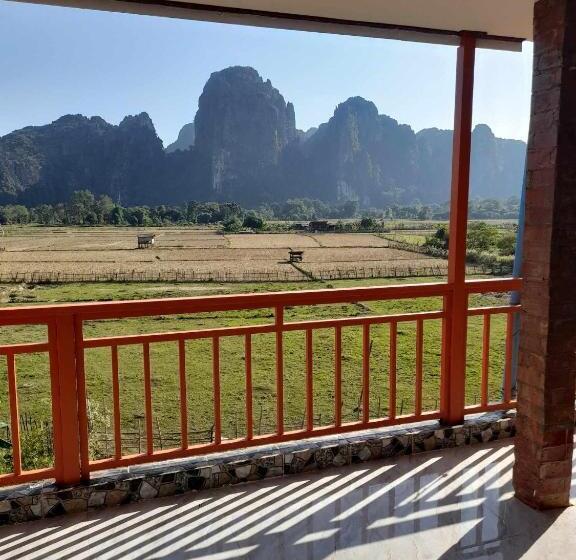 Четырехместный Номер Стандарт Вид на Сад, Dd Guest House