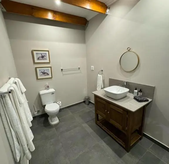 キングサイズベッドのスーペリアルーム, De Akker Guest House Louis Trichardt